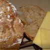 Хрустящий хлеб с перцем и грушей