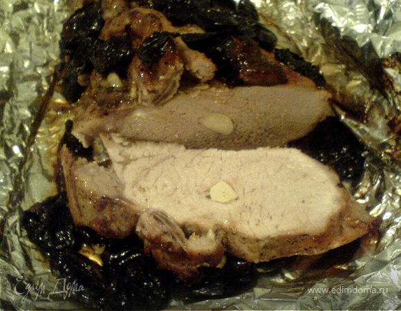 Запеченная свинина с черносливом в рукаве - простой и вкусный рецепт с пошаговыми фото