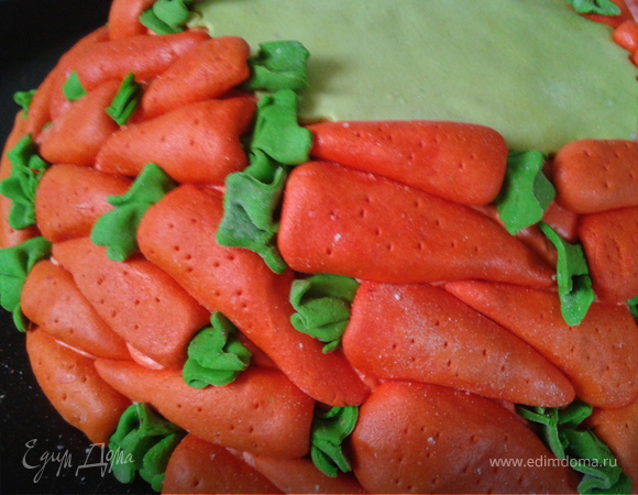 Торт "Зайчик на горке морковки"