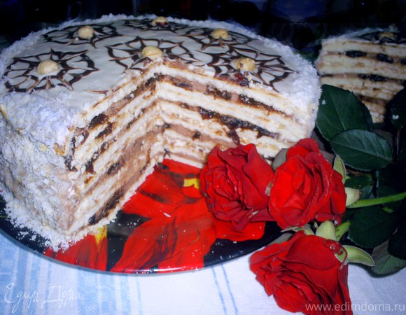 Торт "Праздничный" с черносливом и орехами