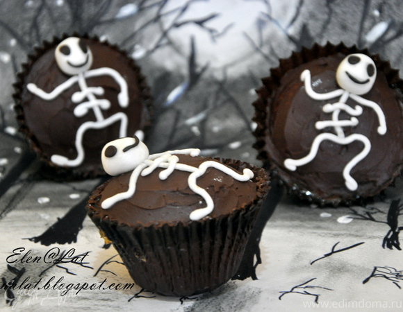 Ванильные кексы с повидлом и шоколадом Halloween
