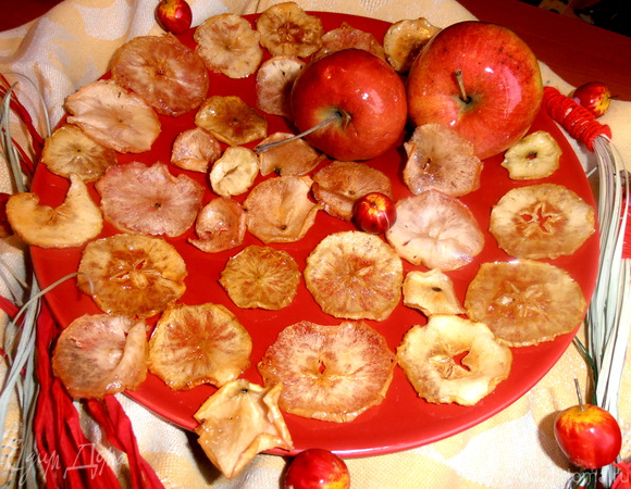 Яблочные чипсы для украшения пирога и не только
