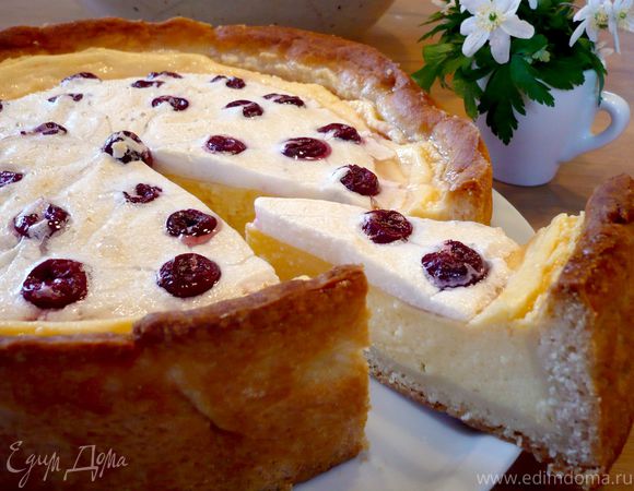 Творожный десерт с пудингом и вишневым безе «Чизкейк, сэр?!»