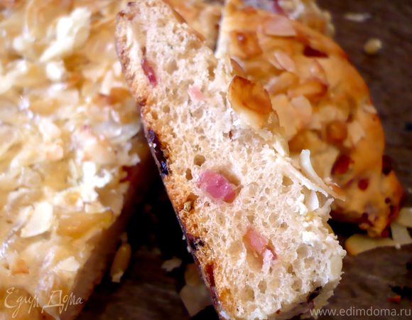 Сливочный пирог с беконом и кедровыми орехами «Есть в графском парке...»