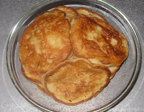 Пышные оладьи с яблоком на кефире — рецепт с фото пошагово