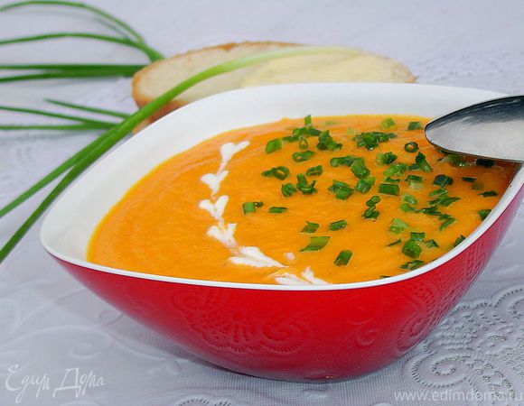 Морковный суп-пюре с зеленым луком (Сrema di carote all erba cipollina)