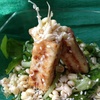 Салат с ростками маша и жареным тофу