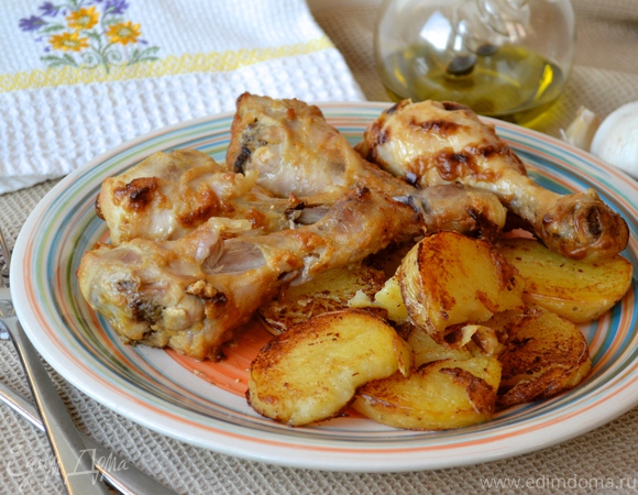 Картошка с куриными ножками в духовке - 7 пошаговых фото в рецепте