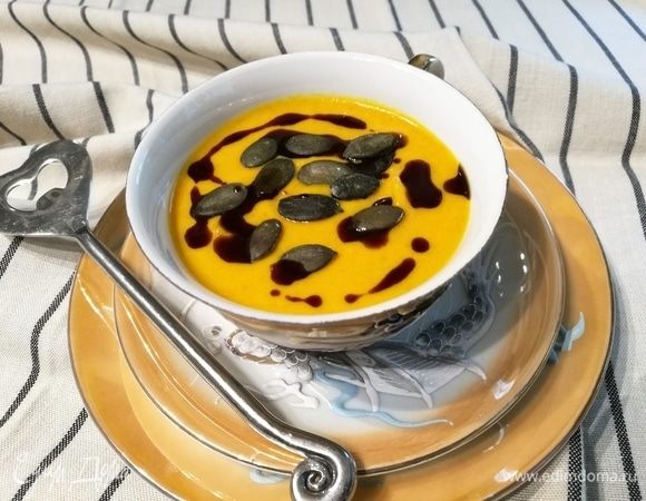 Тыквенный крем-суп с манго