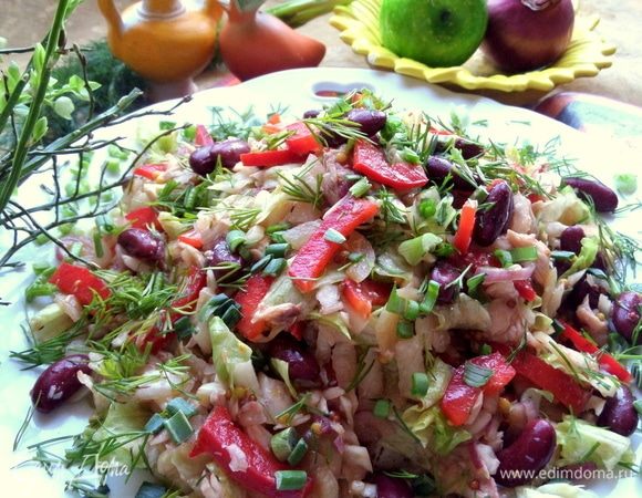 Ингредиенты для «Салат с копченой грудкой и красной фасолью»: