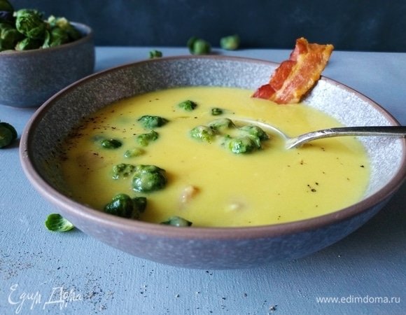 Крем-суп с кольраби и брюссельской капустой
