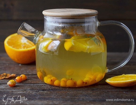 Витаминный напиток с облепихой и апельсином