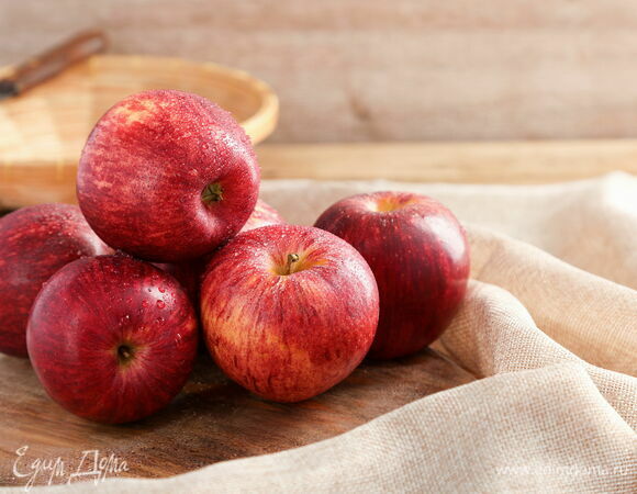 Диетолог рассказала о побочных эффектах употребления яблок
