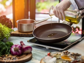 Почему на тефлоновой сковородке нельзя жарить без жира: секрет шеф-повара