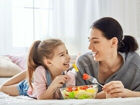 Чем кормить детей в период учебной нагрузки: рекомендации педиатра