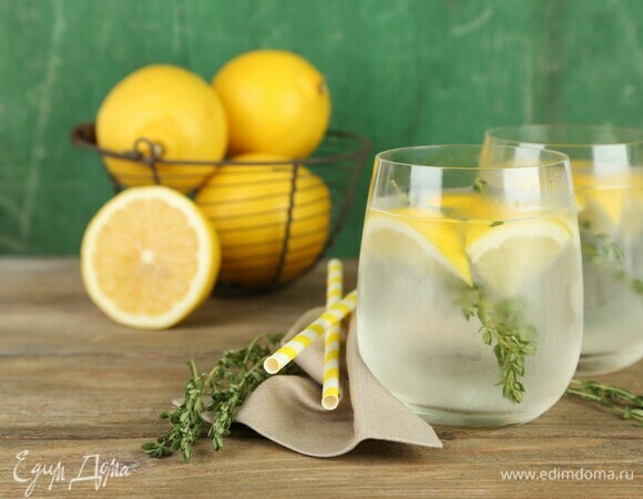 Эксперты рассказали, чем полезна вода с лимоном