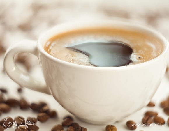 Почему вредно пить кофе в первый час после пробуждения — ответил эксперт