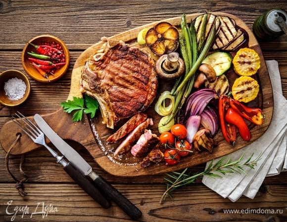 Как помочь себе при переедании мяса — врачи поделились ценными советами