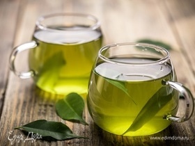 Доктор Мясников посоветовал женщинам чаще пить зеленый чай — вот зачем