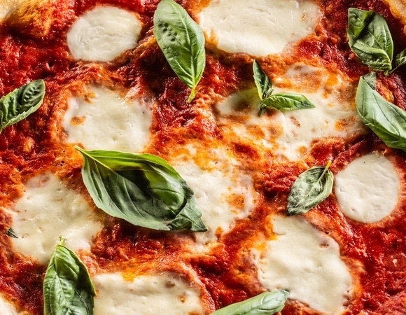 Лучшая — не в Италии: вот где искать самую вкусную пиццу в Европе 