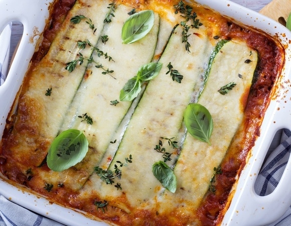 20 минут — и самые вкусные кабачки у вас на столе: делимся рецептом с чесноком и пармезаном 20 минут — и самые вкусные кабачки у вас на столе: делимся рецептом с чесноком и пармезаном