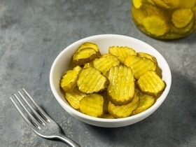 Каждый кусочек — пикантный хруст: эти огурчики "Бургершоны" заставляют готовить себя вновь и вновь — делимся крутым рецептом Каждый кусочек — пикантный хруст: эти огурчики "Бургершоны" заставляют готовить себя вновь и вновь — делимся крутым рецептом