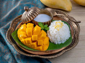 Сезон манго: что такое манго стики райс и как его приготовить дома — рассказывает шеф-повар тайского ресторана Сезон манго: что такое манго стики райс и как его приготовить дома — рассказывает шеф-повар тайского ресторана