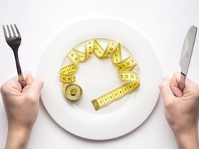 2 "мужских" правила похудения могут навредить женщинам: врач разобрала мифы 2 "мужских" правила похудения могут навредить женщинам: врач разобрала мифы