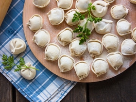 Вы неправильно варите пельмени: 8 ошибок, из-за которых они слипаются, рвутся или становятся скользкими Вы неправильно варите пельмени: 8 ошибок, из-за которых они слипаются, рвутся или становятся скользкими