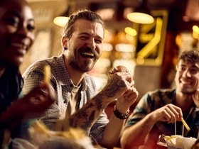 Ни супов, ни каш: что больше всего любят есть зумеры — бабушек на них нет! Ни супов, ни каш: что больше всего любят есть зумеры — бабушек на них нет!