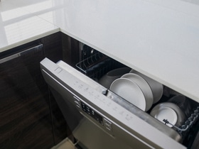 Правда ли, что горячая вода в посудомоечной машине убивает бактерии? Правда ли, что горячая вода в посудомоечной машине убивает бактерии?