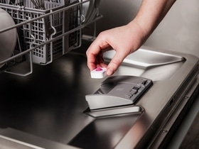 Что будет, если не чистить посудомойку: эксперт раскрыла, как часто нужно это делать Что будет, если не чистить посудомойку: эксперт раскрыла, как часто нужно это делать