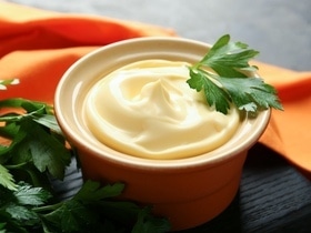 Вреден ли по составу "легкий" майонез? Изучаем с врачом состав пресловутой "воды с крахмалом" Вреден ли по составу "легкий" майонез? Изучаем с врачом состав пресловутой "воды с крахмалом"