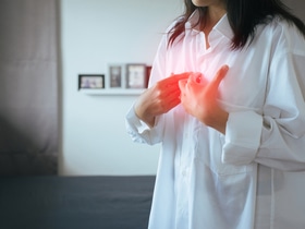 От каких продуктов отказаться при изжоге: есть много мифов о том, как справиться с недугом