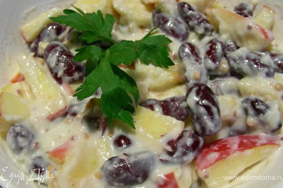 Салат с курицей, фасолью и сыром - рецепт автора Анна