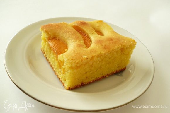 А это Леночкин кукурузный пирог,только у меня он с абрикосами.Очень вкусный,рекомендую испечьhttp://www.edimdoma.ru/retsepty/56014-pirog-s-chereshney-na-kukuruznoy-muke