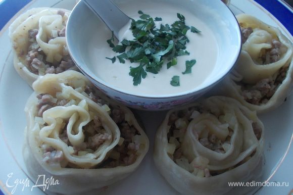 Ещё хотела бы всем порекомендовать Ханум с бараниной и картофелем от Аллы(Un Dina)(((www.edimdoma.ru/retsepty/57722-hanum-s-baraninoy-i-kartofelem)))Очень вкусное и оригинальное блюдо!!!