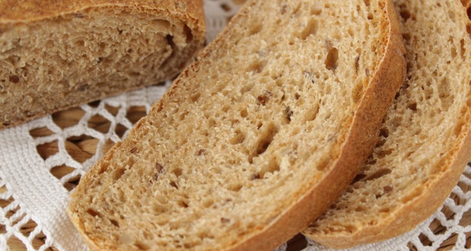 Цельнозерновой хлеб — Пошаговый рецепт приготовления с фото 2025 ...