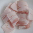 Сало нарезать очень тонко.