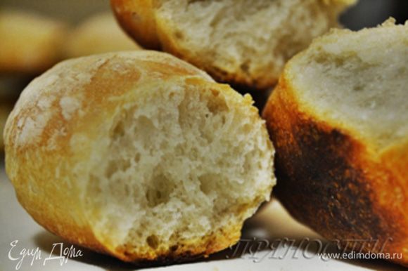 Наш хлеб. Хлеб с душой, который впитал в себя тепло ваших рук, частичку вашей души. Это СКАЗКА. У меня имеется отличная хлебопечка, но хлеб испеченный в ней никогда не получается ТАКИМ. Если вы решитесь попробовать испечь такой хлеб — вы влюбитесь в него, поймете, что НАСТОЯЩИЙ хлеб может быть только таким…