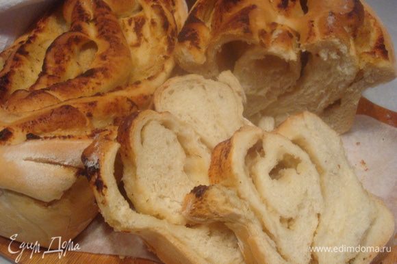 Необыкновенно вкусный хлеб. Хлеб, который вкусен сам по себе. Нарезаем и наслаждаемся.