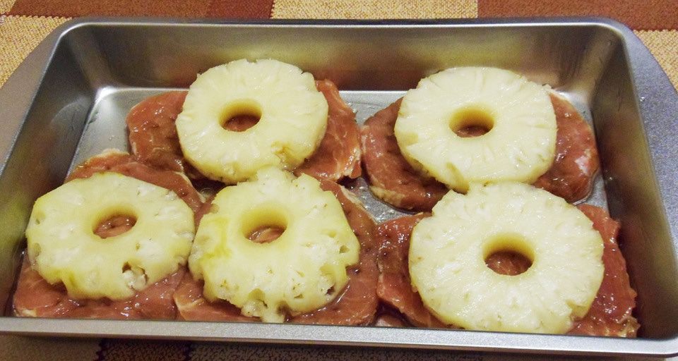 Рецепт свинина с ананасами в духовке пошаговый фото