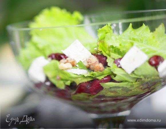 Салат из отварной свёклы с луком и грецким орехом