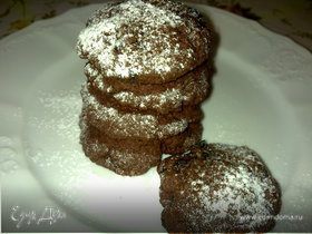 Мягкое шоколадное печенье с черносливом