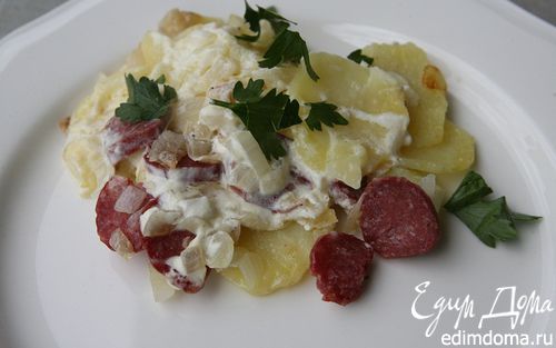 Рецепт Картофельная запеканка с колбасками и сыром