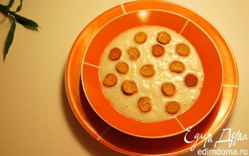 Рецепт Нежный луковый суп с крутонами и тертым сыром