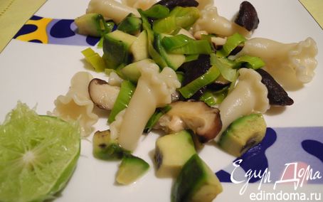 Рецепт Паста с шиитаке и авокадо