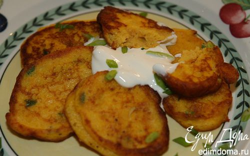 Рецепт Оладьи из тыквы и картофеля с зеленым луком и мускатным орехом