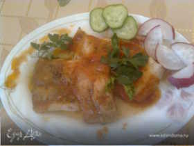 Запеченная рыбка под томатно-чесночным соусом