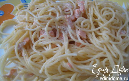 Рецепт Паста в сливочном соусе с лососем